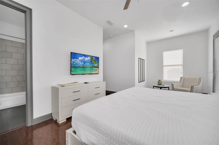 Image No.59-5 Bed Property for sale