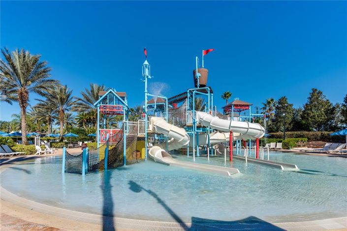 Image No.68-5 Bed Property for sale