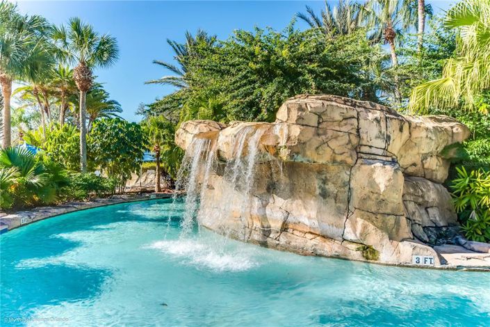 Image No.73-5 Bed Property for sale