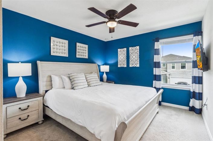 Image No.17-10 Bed Property for sale