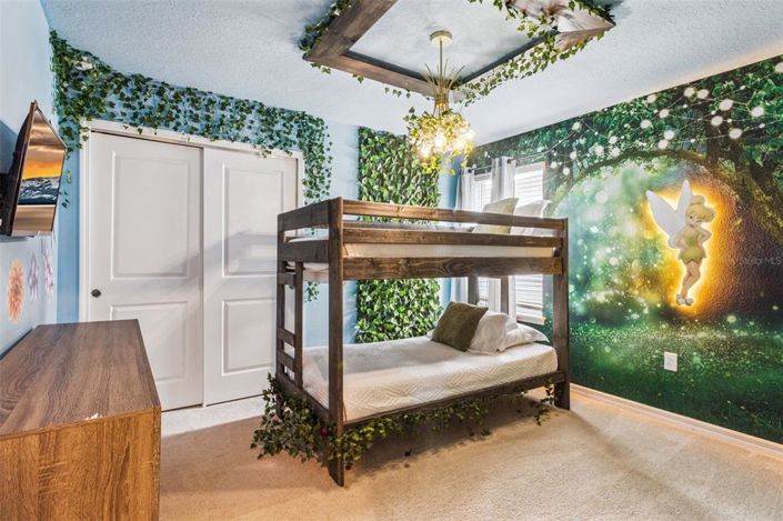 Image No.19-10 Bed Property for sale