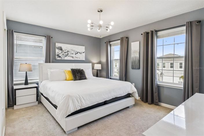 Image No.22-10 Bed Property for sale