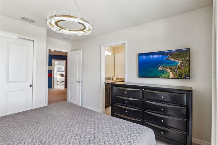 Image No.28-10 Bed Property for sale