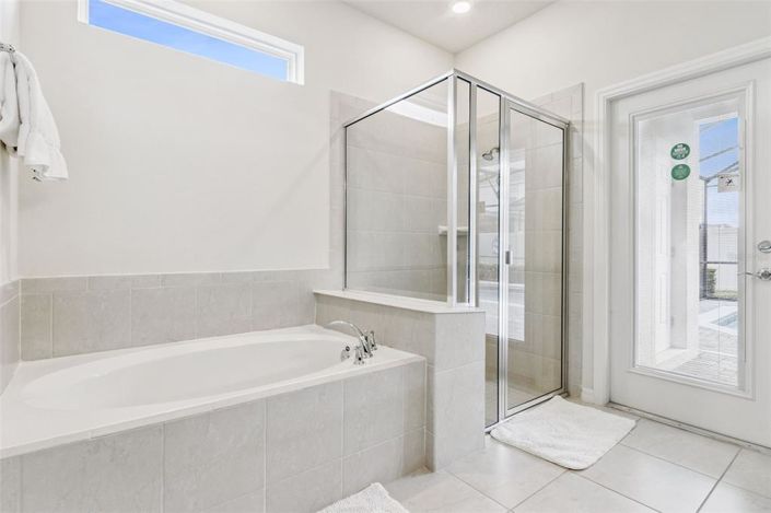 Image No.34-10 Bed Property for sale