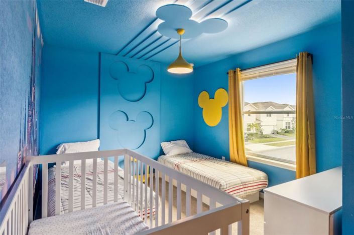 Image No.35-10 Bed Property for sale