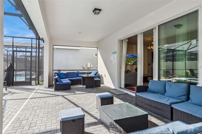 Image No.40-10 Bed Property for sale