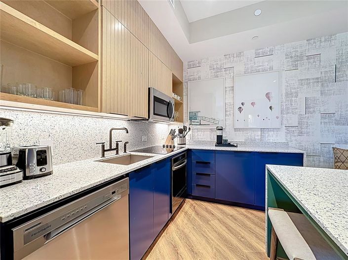 Image No.12-2 Bed Property for sale