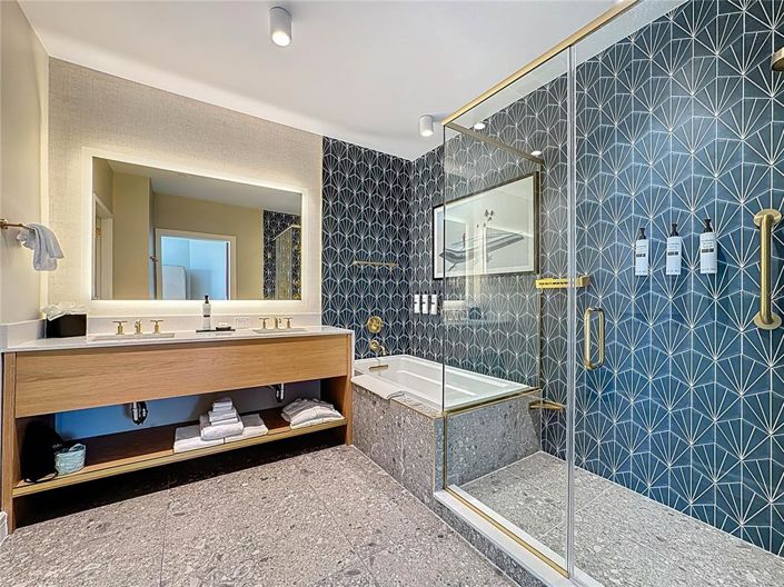 Image No.25-2 Bed Property for sale