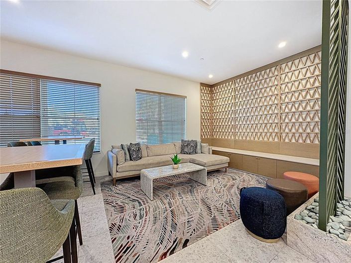 Image No.43-2 Bed Property for sale