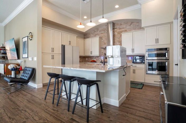 Image No.11-4 Bed Property for sale