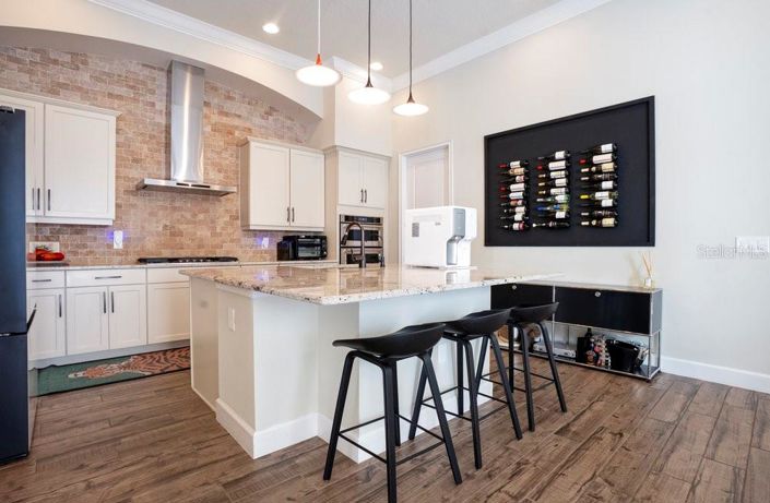 Image No.12-4 Bed Property for sale