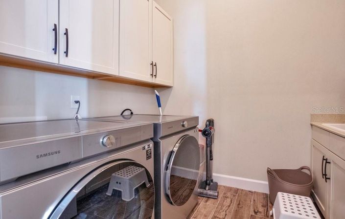 Image No.51-4 Bed Property for sale