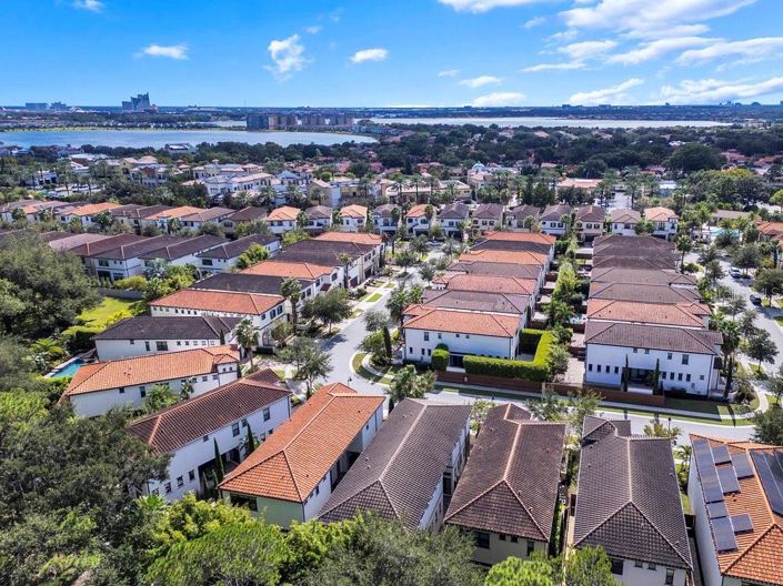 Image No.69-4 Bed Property for sale