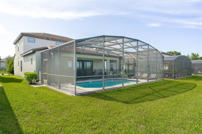 Image No.30-4 Bed Property for sale