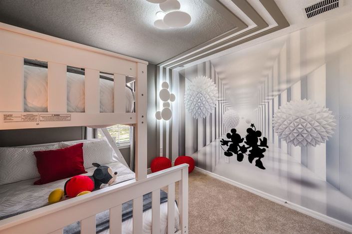 Image No.44-5 Bed Townhouse for sale