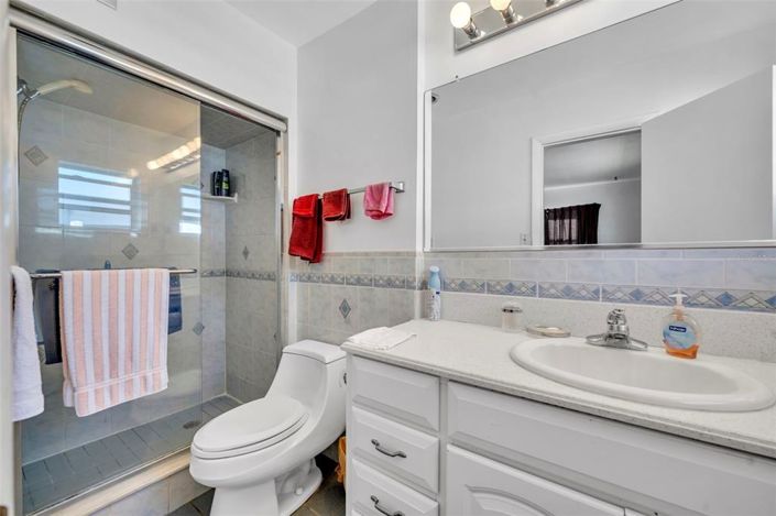 Image No.15-4 Bed Property for sale