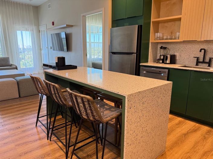 Image No.10-1 Bed Property for sale