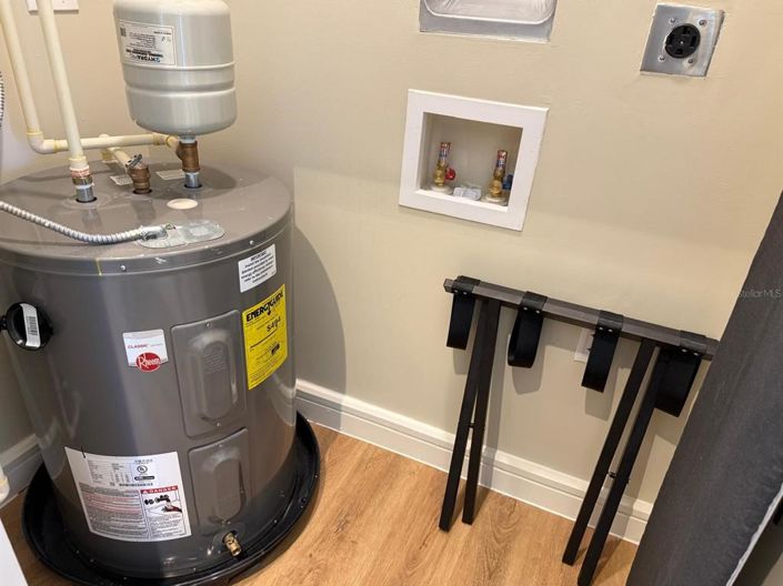 Image No.11-1 Bed Property for sale