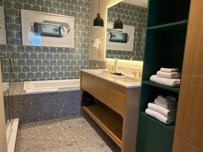 Image No.15-1 Bed Property for sale