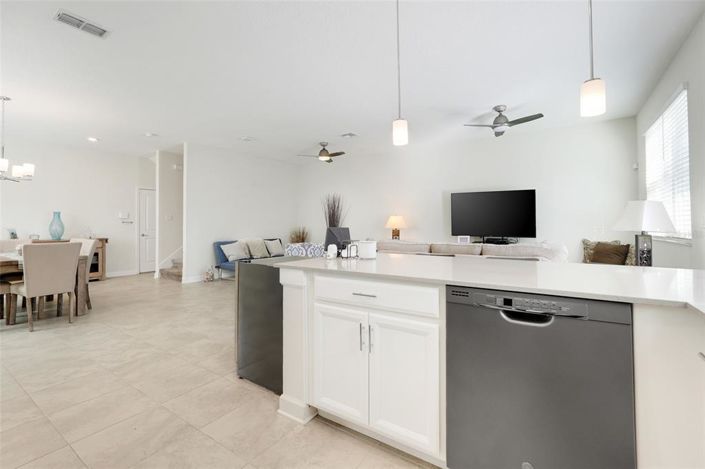 Image No.10-3 Bed Townhouse for sale