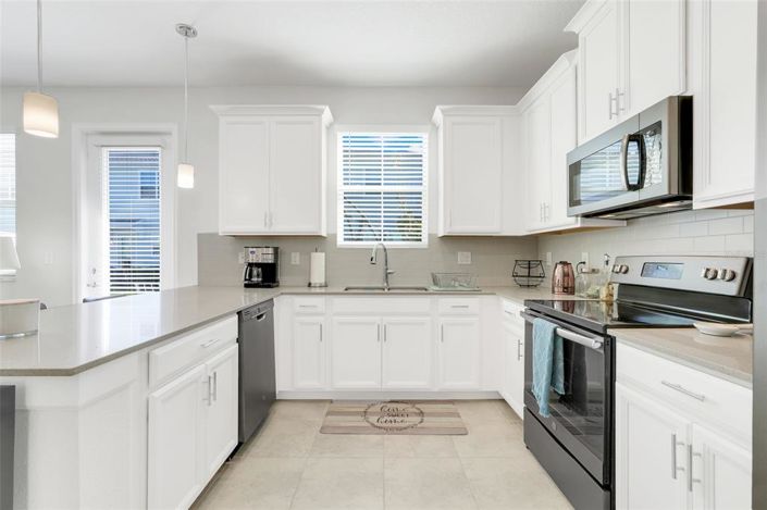 Image No.11-3 Bed Townhouse for sale