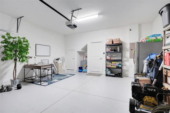 Image No.25-3 Bed Townhouse for sale