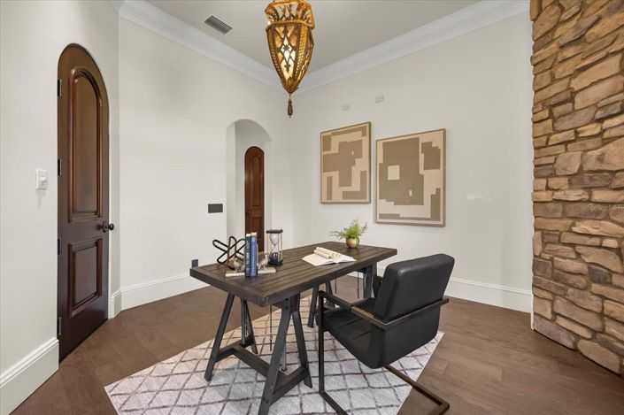 Image No.16-3 Bed Property for sale