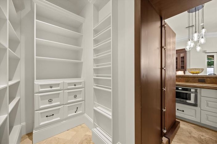 Image No.22-3 Bed Property for sale