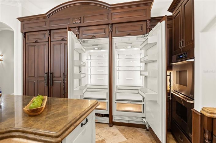 Image No.24-3 Bed Property for sale