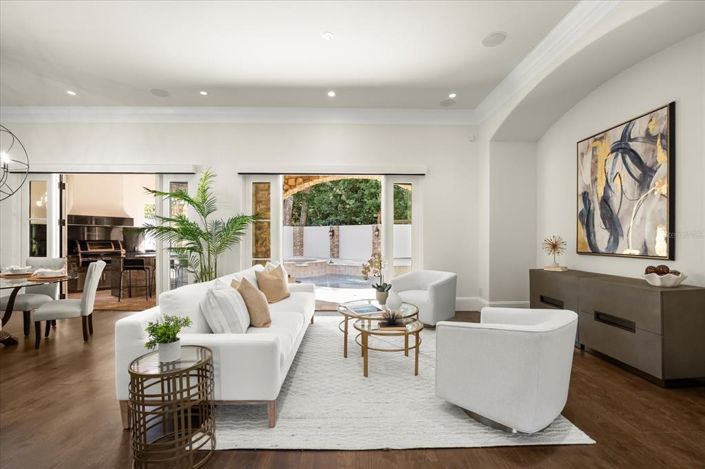 Image No.33-3 Bed Property for sale