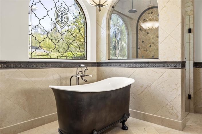 Image No.41-3 Bed Property for sale