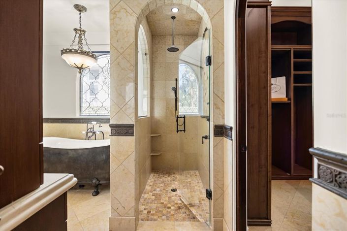 Image No.42-3 Bed Property for sale