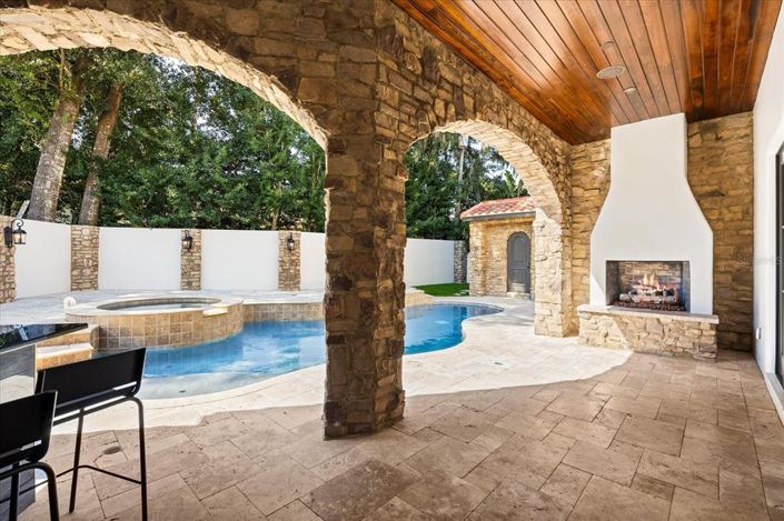 Image No.45-3 Bed Property for sale