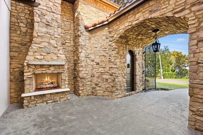 Image No.5-3 Bed Property for sale