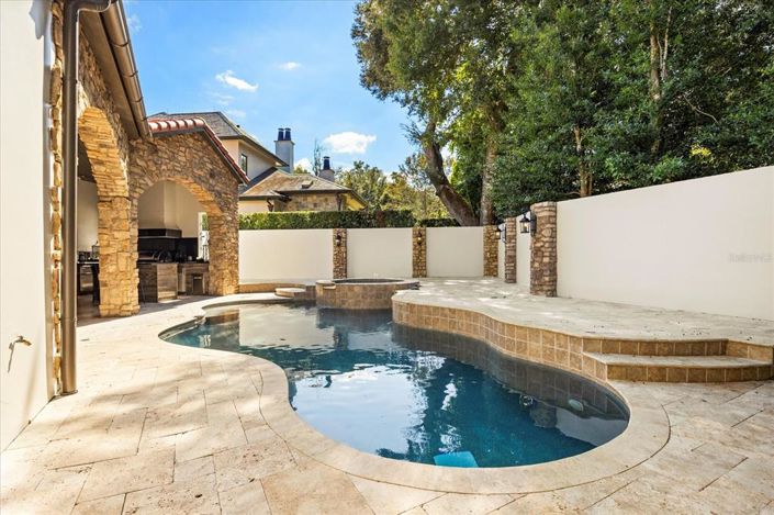 Image No.50-3 Bed Property for sale