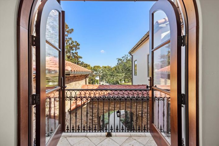 Image No.58-3 Bed Property for sale