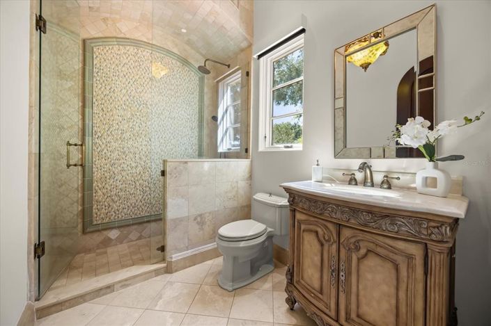 Image No.60-3 Bed Property for sale