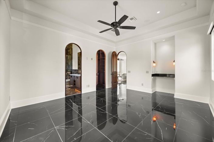 Image No.70-3 Bed Property for sale