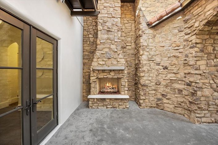 Image No.8-3 Bed Property for sale