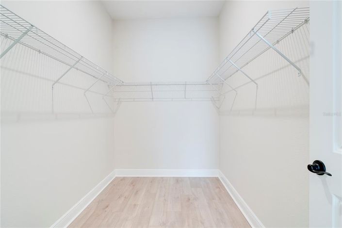 Image No.21-3 Bed Property for sale