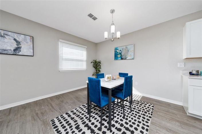 Image No.15-5 Bed Property for sale