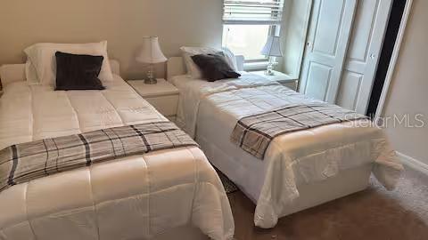 Image No.12-6 Bed Property for sale