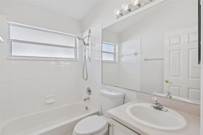 Image No.20-4 Bed Property for sale