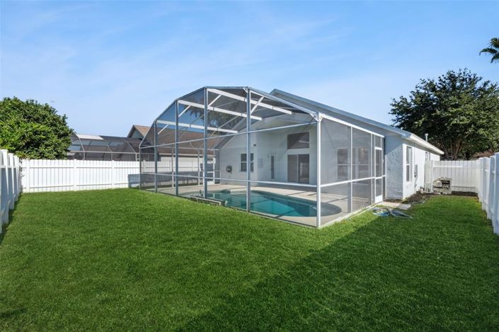 Image No.26-4 Bed Property for sale