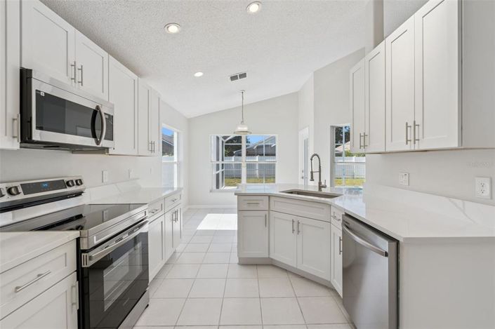 Image No.9-4 Bed Property for sale