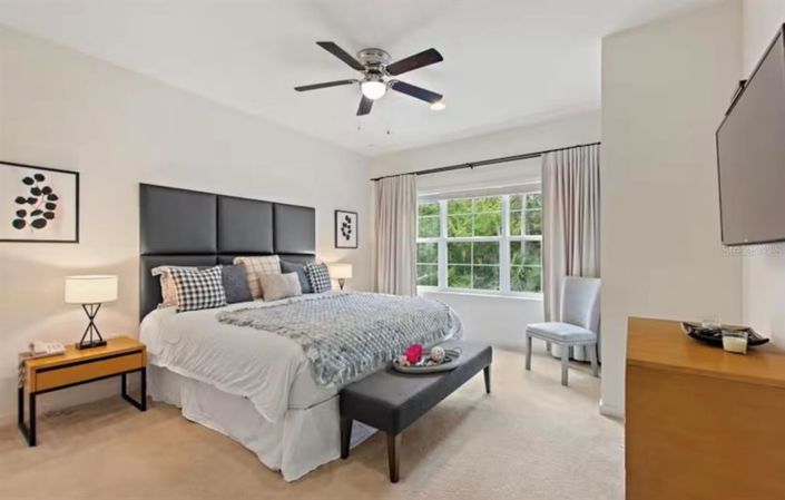 Image No.11-2 Bed Townhouse for sale