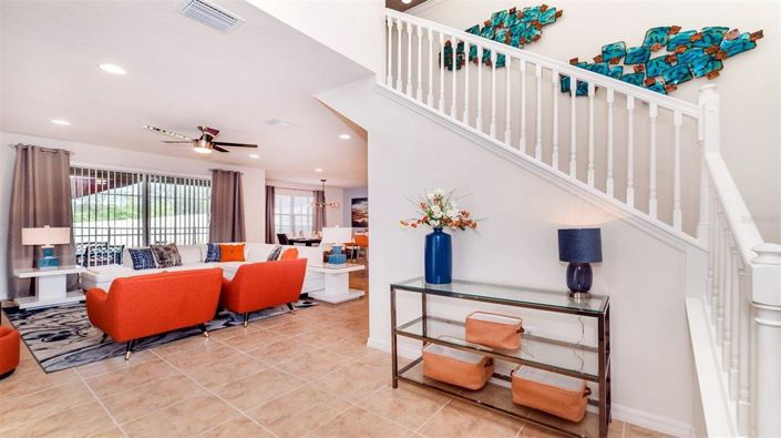 Image No.2-5 Bed Property for sale