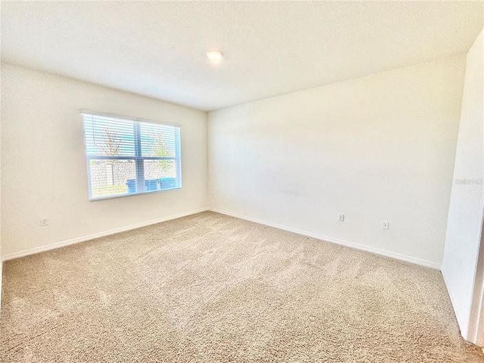 Image No.12-4 Bed Property for sale