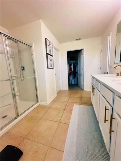 Image No.21-5 Bed Property for sale