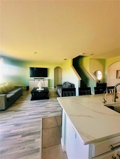 Image No.29-5 Bed Property for sale